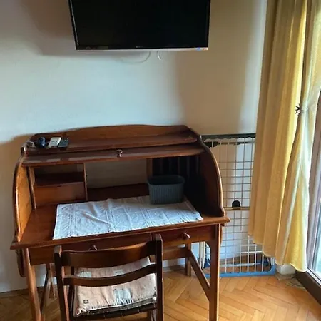 In With Balcony, Air Conditioning, Wifi 5188-4