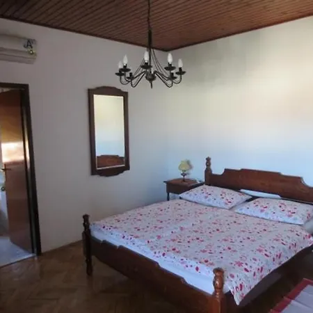 In With Balcony, Air Conditioning, Wifi 5188-4 Sukošan