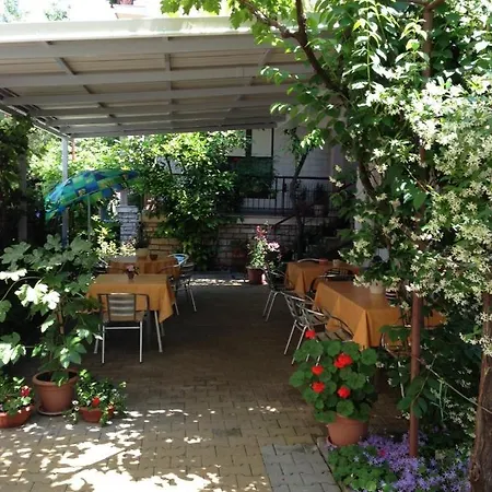 ゲストハウス In With Balcony, Air Conditioning, Wifi 5188-4 *
