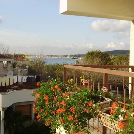 ゲストハウス In With Balcony, Air Conditioning, Wifi 5188-4 Sukošan