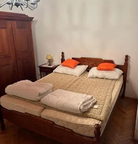 게스트하우스 In With Balcony, Air Conditioning, Wifi 5188-4 *