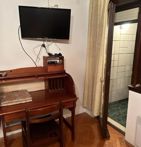 게스트하우스 In With Balcony, Air Conditioning, Wifi 5188-4