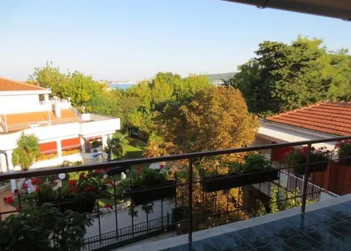 In With Balcony, Air Conditioning, Wifi 5188-4
