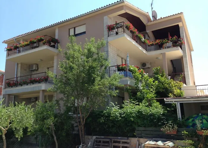In With Balcony, Air Conditioning, Wifi 5188-4
